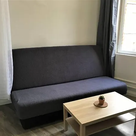 Center Hideaway